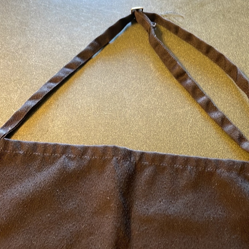 King / Apron - Picture 3 of 4